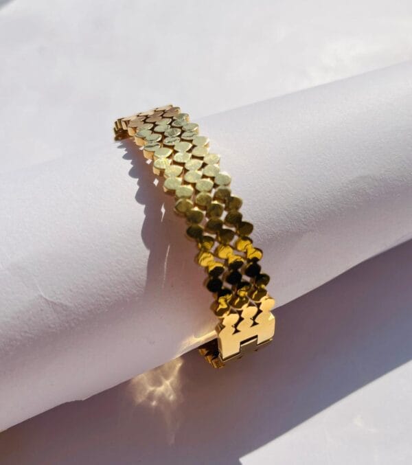 Golden radiance bracelet